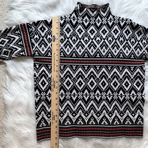 TAHARI Patterned Mock Turtleneck - Picture 9 of 10